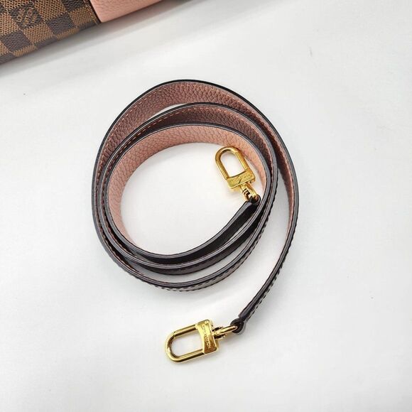 Louis Vuitton Bond Street MM Crossbody bag in Damier Ebene Canvas Mint Condition - Picture 8 of 10